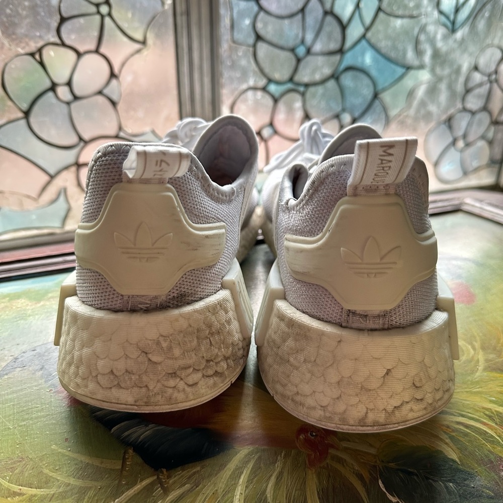 Adidas NMD R1 - Picture 2 of 3